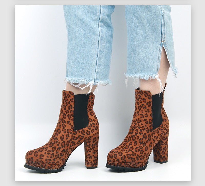 Leopard Pumps