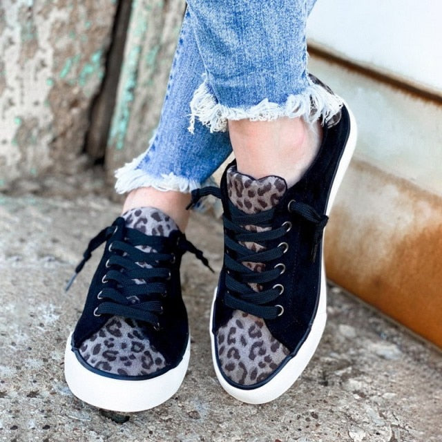 Leopard Kicks